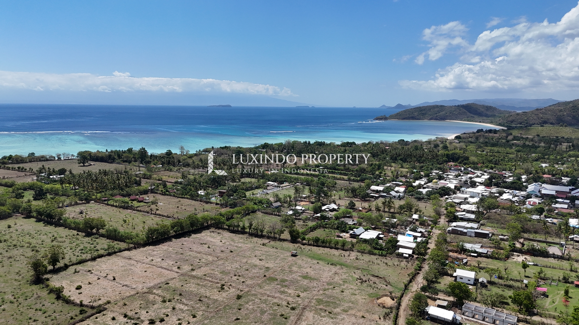 JELENGA BAY - LAND FOR SALE NEAR SCAR REEF, WEST SUMBAWA (FHL588)